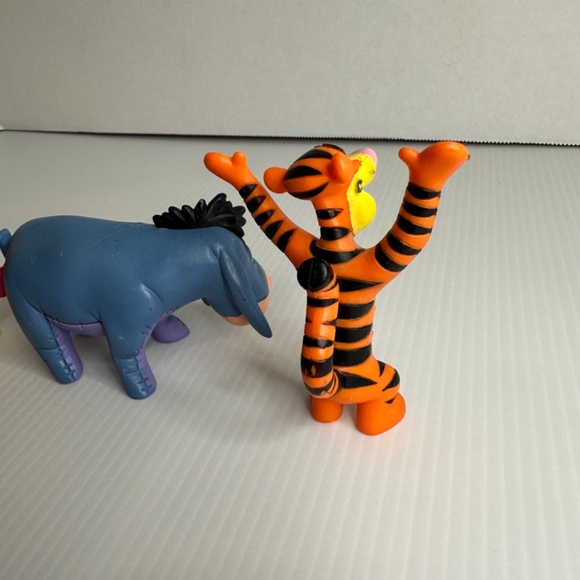 Lot of 3 Disney Winnie the Pooh PVC Figures Cake Toppers Pooh, Tigger, Eeyore - Picture 8 of 9